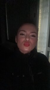 alwayshornyvivi We’re about to start soon — tonight I’m coming with a special purpose 🤭🥰😈 Fotka