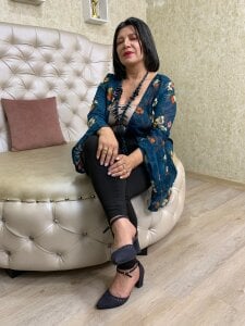 Madame_Jay