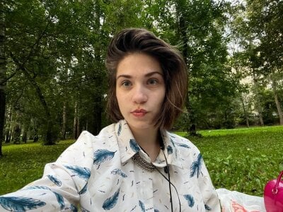 LilyStarn Street cat Pic 5