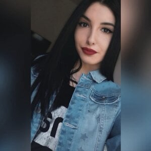 Mira_Bloom_ Selfies 🧡 Pic 5