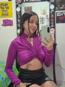 Eco_deluna_v Public Pic 4