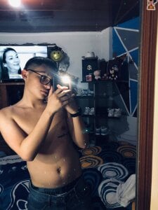 Sweet_Smiith Public Pic 3