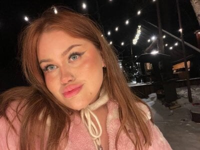 Gloria_Thomas Public  3টি ছবি