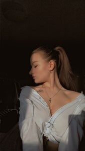 looksexigerl Public Foto 2