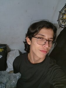 Yo de SolRakOF  3 Imagens