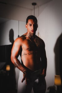 BrushColton Public зображення 2