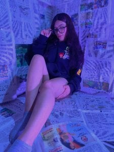 kim_sweet_69 dare to play with me🔥😏 Foto 6