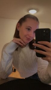 Public de AlinaFoxyy  3 Imagens