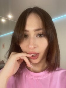 CandyPenley mood: pink Pic 3