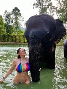 EvaSunderland Short Thailand Trip Pic 7