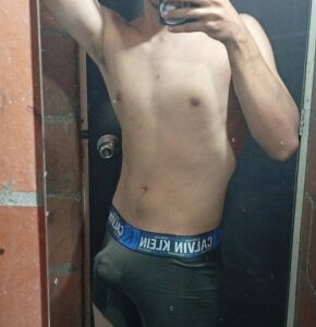 DeadpanActive Public slika 4