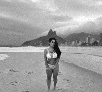 CelesteBrucee BEACH Pic