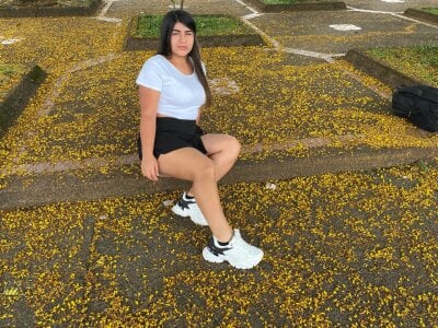 rosehoneil KNOW ME ❤️ Pic 5