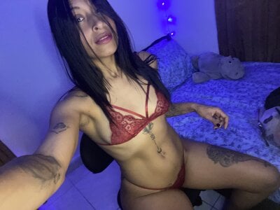 Michelle-Smith- With a little oil but very hot 🥵🔥 Pic 4