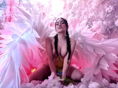 Kira_Bloom01 angelic sin Foto 3