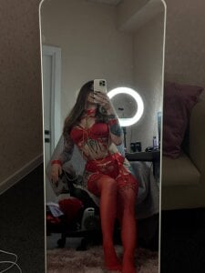 Amy_Davisss Public Pic 4