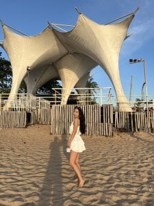 Rose_bb Public Pic 4