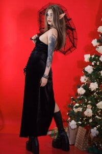 Bayonetta_doll Merry christmas🖤❄️ Pic 3