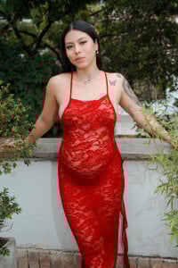 GabyLaurensのRed Dressの 2枚の写真