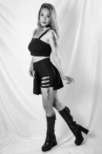 zoe_taylorr1 something more artistic Pic 5