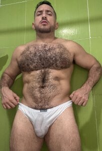 Tommy in the shower de RoughSex_and_BDSM  9 photos