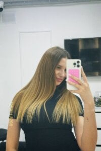 Bonnie_More Public Pic 2