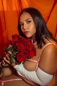naomirayx GIRLY 🎀 Pic