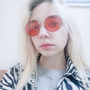 DorlaKavadias Public Pic 7