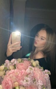 Alice-Mora Public Pic 3