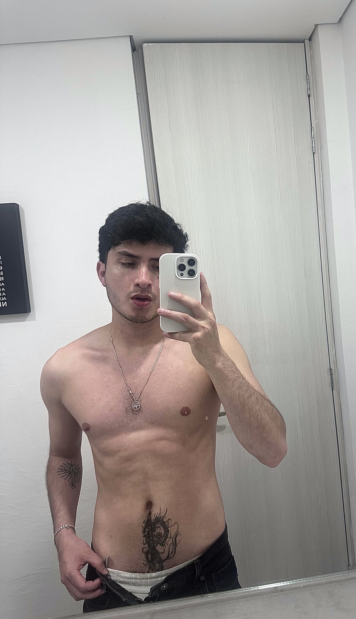 santyago_taylor 热门图片 6756