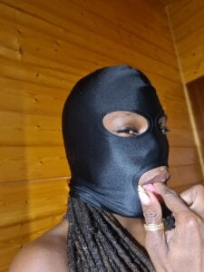 Public de HairyEbonyCoupleliveporn  5 Imagens