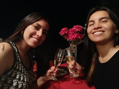 Emily_and_Soffy 🥳💕toast🥂🥂 صورة واحدة|Emily_and_Soffy 🥳💕toast🥂🥂 صورتان|Emily_and_Soffy 🥳💕toast🥂🥂  صور|Emily_and_Soffy 🥳💕toast🥂🥂  صورة