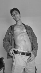 Ithan_Skin Sexy in black and white รูป  5