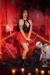 AtheneaCrossのI don't promise softness, but I do promise visual pleasure.の枚の写真