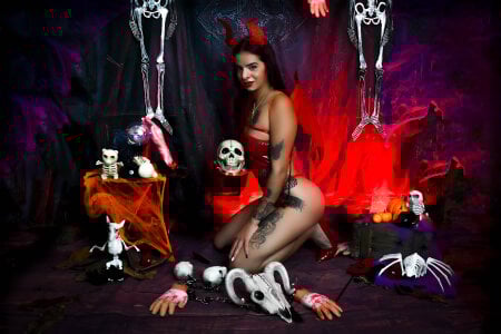 SsofiCollins Halloween Pic 3