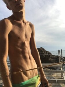 Vuitton Warm 🍓 slika 2