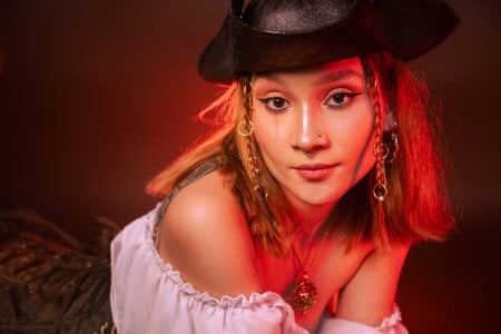 DalahiaRush Captain of Chaos ⚓ Pic 3