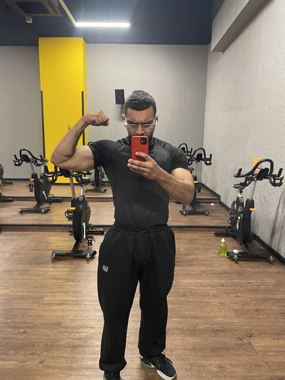 صور vincentjaxon الرائجة  2104