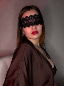 Catherine_Karis Public Pic 4