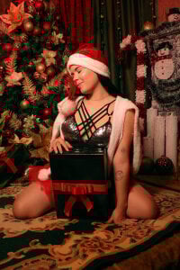 merry hotmaxxx de kate_morgan  2 Imagens