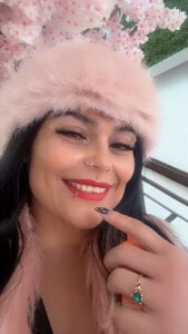 happy start to the week💋 de CharlotteCottin  3 photos