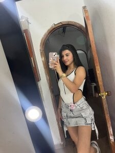 LILY_BRM's XXX Nude Photo 3