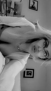 Care_Bares88 Flower 🌷 Pussy Power Pic