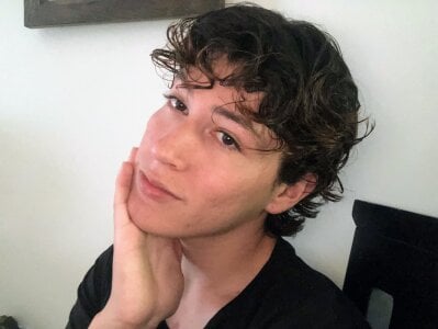 Koral_10の🙉🙈の 2枚の写真