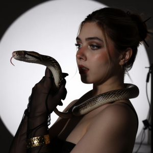 Poison 🐍 de Vanessa_Walters  Imagens