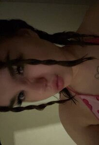 WednesdayMila Public Pic