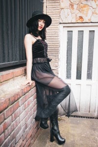 Zoe_Lynch_ 🌹🖤 Dark Temptation 🖤🌹 Pic 4