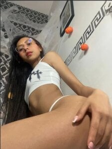 AlissonCarklePublic图片