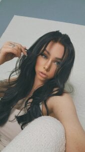 TyraKadney_ Hi. slika