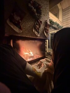 AlveraFavila Public Pic 3